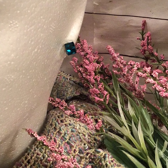 🐈 $6.00 Special Cube Post Earrings - Picture 7 of 11